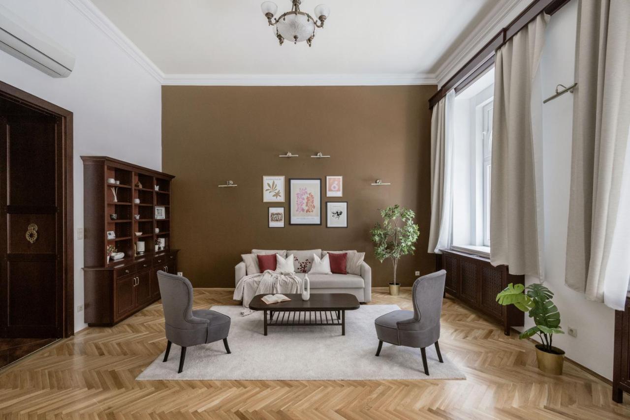 Luxe, Historic Home Near Downtown Landmarks 19Th Century Budapeszt Zewnętrze zdjęcie